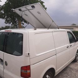 Installation de Seb au gr&eacute; du van