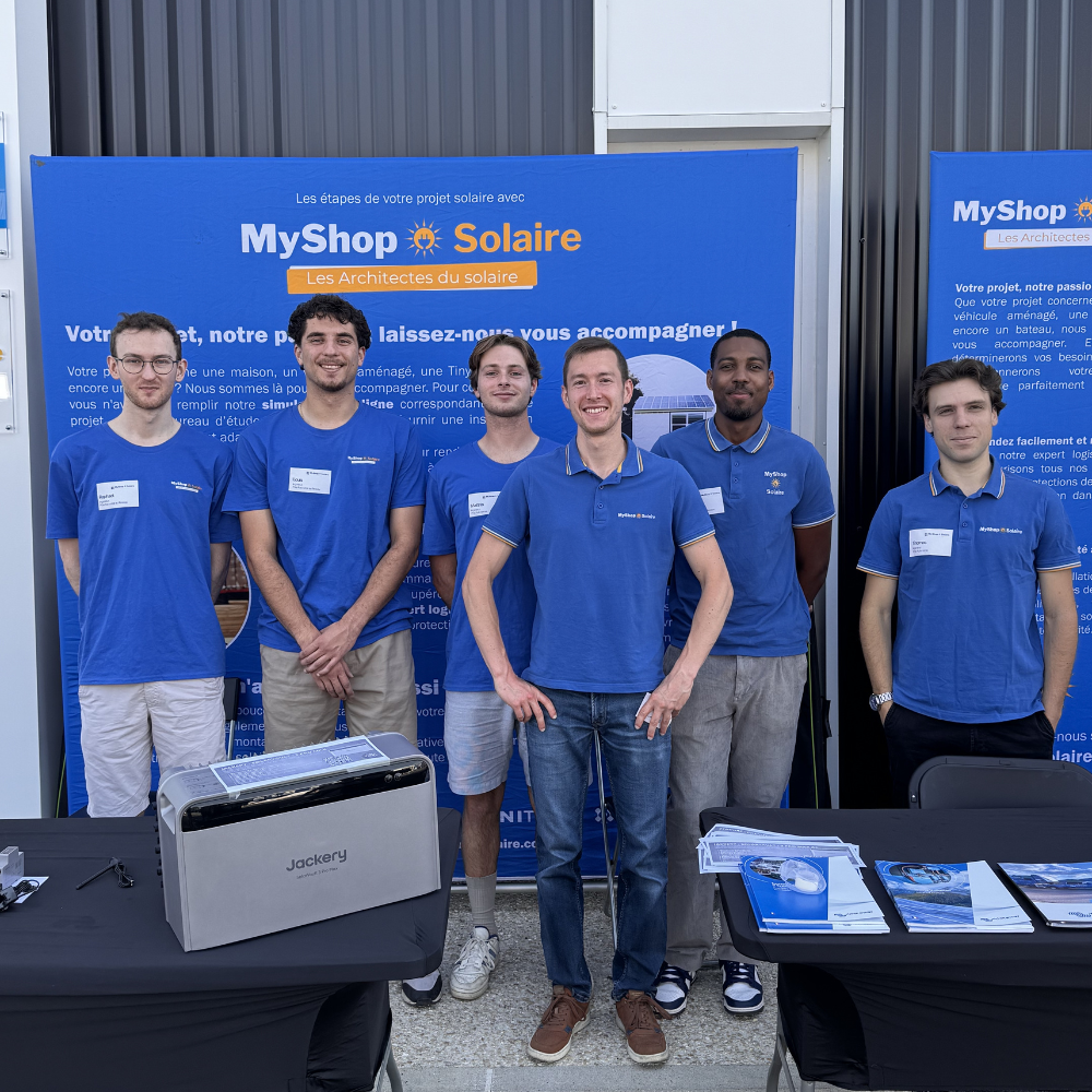 L'&eacute;quipe MyShop Solaire accueille les visiteurs